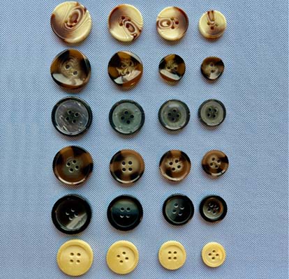 Pb23-Polyester Buttons